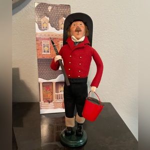 EUC Beyer’s Choice Fireman w/ Axe & Bucket